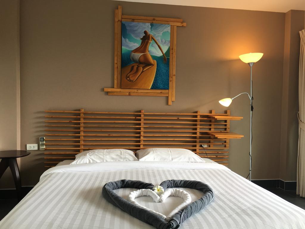 Baan Andaman Sea Surf Hotel Patong Eksteriør billede